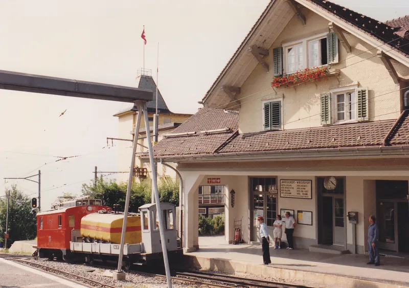 Rigi Kaltbad alter Bahnhof bis 2013 (1990-05-18)
