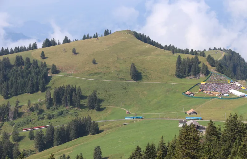 20260719E417 BDhe21-Bt31-B33 BDhe13-Bt23 BDhe11-Bt21 Rigi Kulm (2026-07-19 10:57:40)