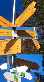 Wanderwegweiser Rigi First (2020-10-11)