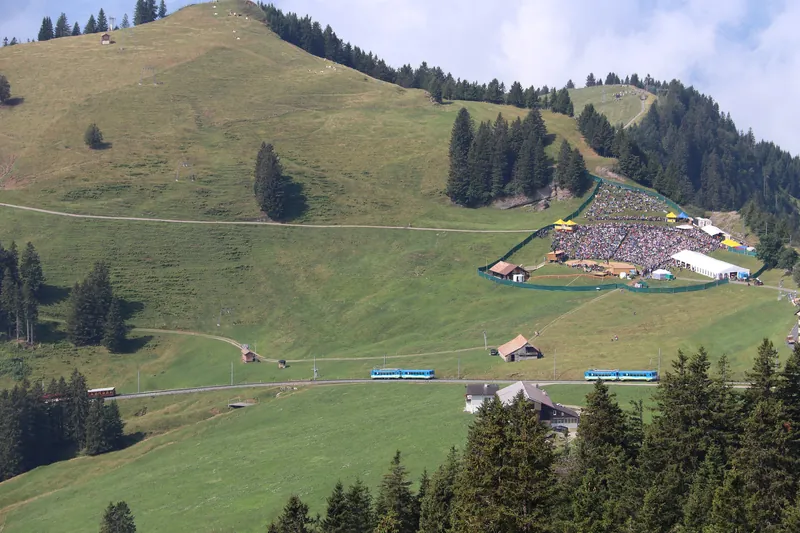 20260719E416 BDhe21-Bt31-B33 BDhe13-Bt23 BDhe11-Bt21 Rigi Kulm (2026-07-19 10:57:24)
