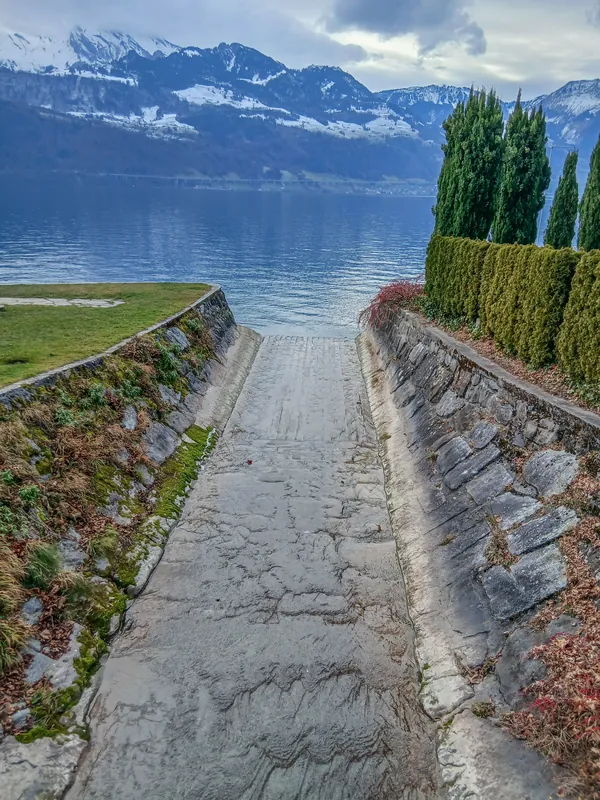 Mündung des Inneren Dorfbachs in den Vierwaldstättersee, Gersau SZ 20260102-jag9889 (2026-01-02 12:53:23)