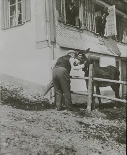 Conrad Keller 1905 Rigi-Dächli, the pet pays homage to the pet researcher (1905)