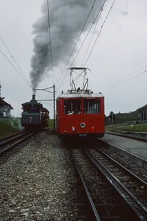 Rigi relay, steam locomotive H 1/2 No.7 and VRB railcar Bhe 2/4 No.1 (9/1996)