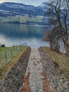 Mündung des Chrummtobelbachs in den Vierwaldstättersee, Brunnen SZ 20260102-jag9889 (2026-01-02 14:02:21)