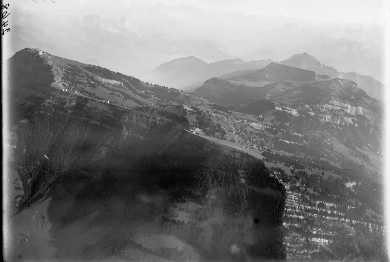 Rigi-Kulm, Scheidegg, Mythen v. N. W. from 2000 m (1919)