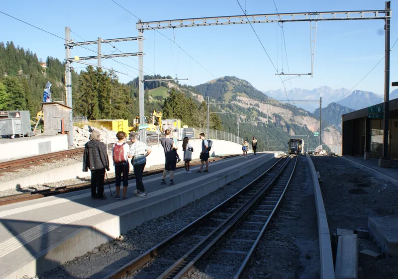 Rack railway Vitznau to Rigi (Kulm)-railway station Kaltbad-First-Train Queen Vicoria-01ASD (2023-09-04)