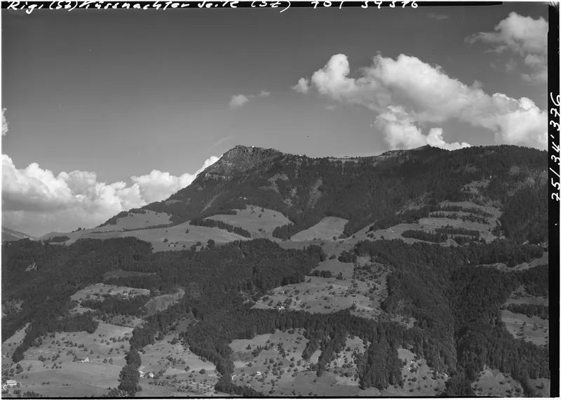 Rigi Massif SZ, overviews and partial views from the direction of Küssnacht am Rigi SZ with Seebodenalp (20.08.1975)