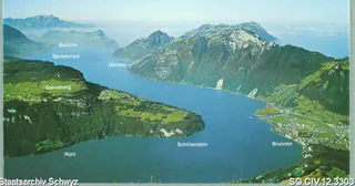 Panorama: Blick vom Fronalpstock auf den Vierwaldstättersee mit Brunnen, Pilatus und Rigi (keine Angabe)