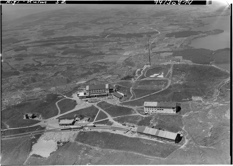 Rigi Kulm SZ, summit lot, also railroad track (09.07.1974)