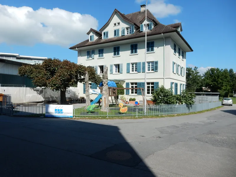 Küssnacht am Rigi, Kelmattstrasse, former welfare house of the glass factory (08.09.2015)