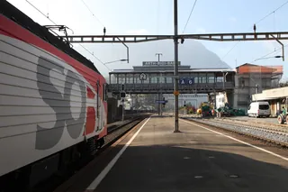Arth, Goldau, Arth-Rigi-Bahn, Reiterbahnhof via the SBB area (20.10.2015)
