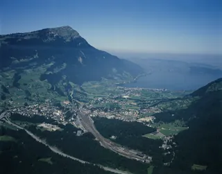 Goldau, Rigi, Arth, Lake Zug (21.07.1990)