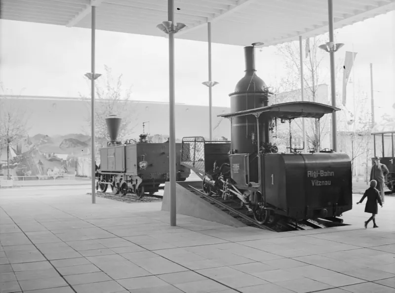 Bilder von der Landesausstellung in Zürich, Dampflok Rigi Bahn (19.05.1939)