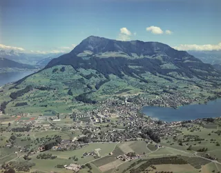 Küssnacht with Rigi (06.07.1988)