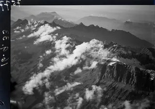 Kaiserstock and Rigi, Rossberg, Mythen, approach from southeast over Klausen Pass (16.09.1933)