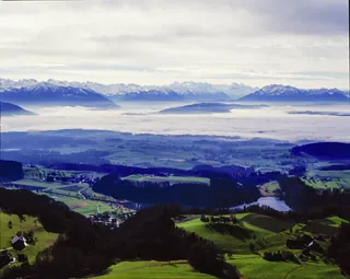 Lake Türler, Reuss Valley, Rigi, Föhn-like atmosphere (23.11.2002)