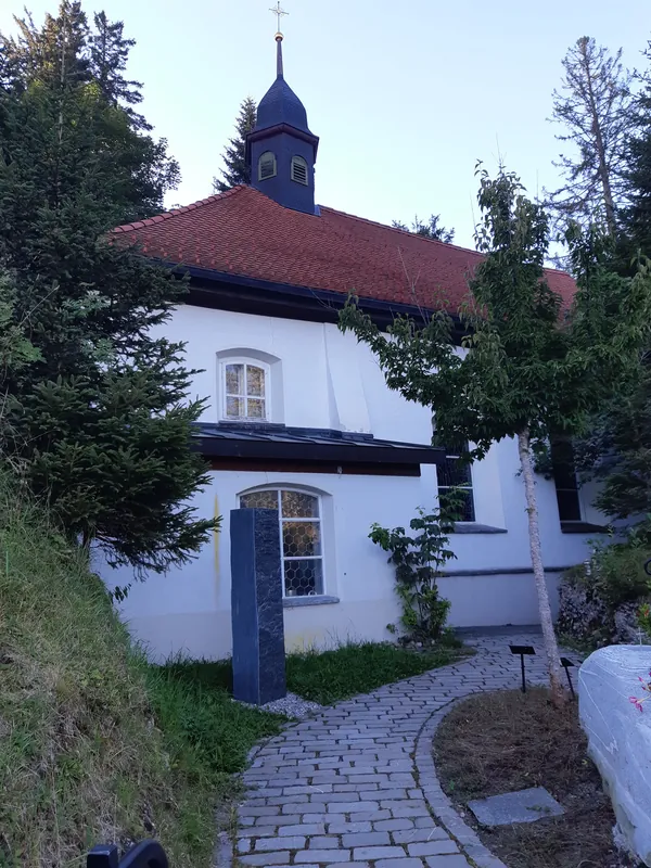 Rigi Kaltbad-rock chapel-02ESD (2023-09-04)