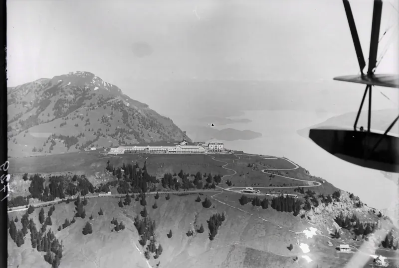 Rigi Scheidegg, Rigi-Kulm v. O. from 1800 m (1919)