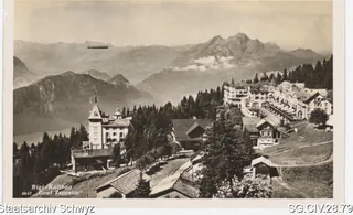 Rigi-Kaltbad mit Luftschiff Graf Zeppelin (vor 07.05.1940)