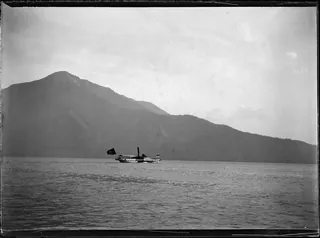 Raddampfer Stadt Zug auf dem See vor der Rigi (1890)