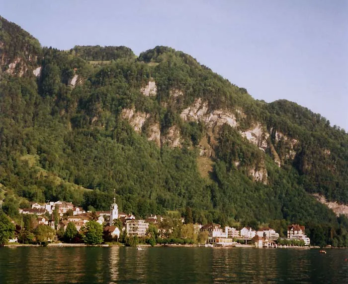 Vitznau from lake (1996-05)