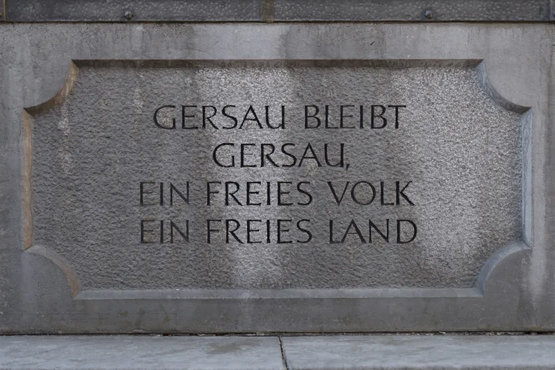 Inschrift Rathaus-Brunnen Gersau (2018-04-09)