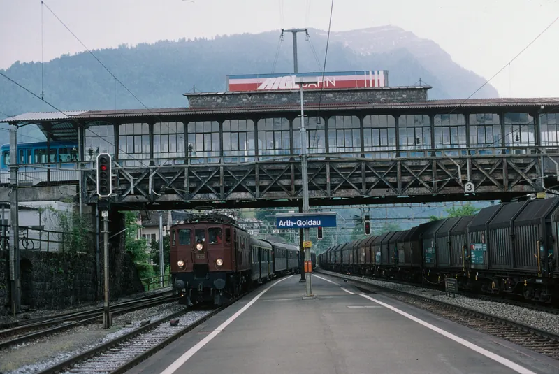 Arth-Goldau, railroad station and valley station of the Rigi Railway (21.05.2004)