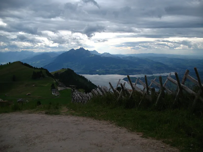 6660 - Rigi - View toward Rigi Staffel (2007-07-29)