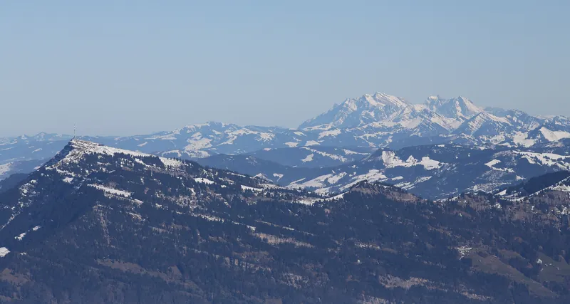 Rigi and Säntis from Pilatus (2023-02-15 14:17:54)