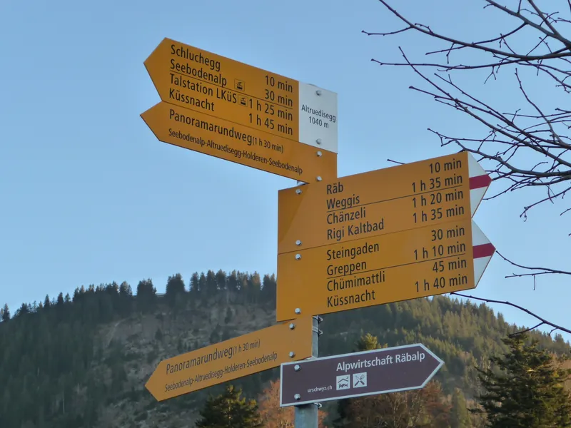 Wanderwegweiser Altruedisegg 1040 (2016-12-04 16:53:33)
