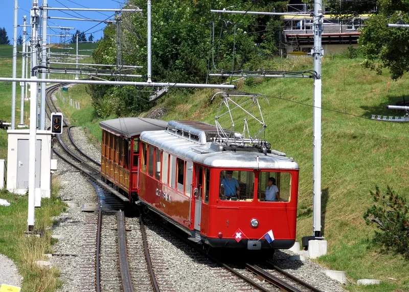 Train train station