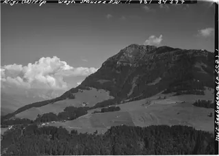 Rigi Massif SZ, overviews and partial views from the direction of Küssnacht am Rigi SZ with Seebodenalp (20.08.1975)