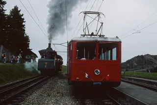 Rigi relay, steam locomotive H 1/2 No.7 and VRB railcar Bhe 2/4 No.1 (9/1996)
