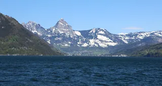 Mythen und Brunnen von Beckenried (2024-04-27 14:31:04)