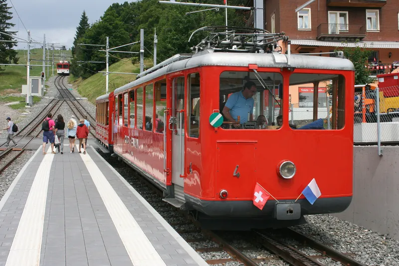 VRB Bhe 2 4 in Rigi Kaltbad (9547142525) (2013-08-07 12:16)