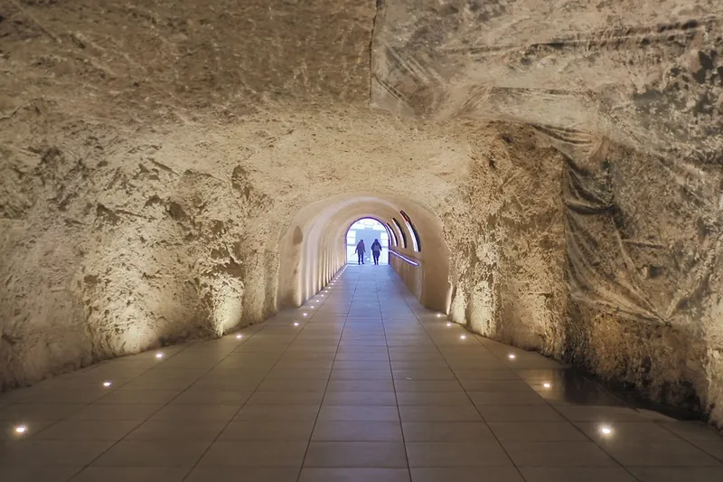 Tunnel von Hotel Rigi Kulm zur Bahn (2026-10-17)