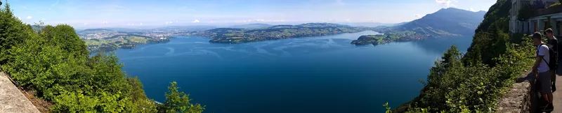 Lake Lucerne Panorama (6248474951) (2011-06-15 18:40)