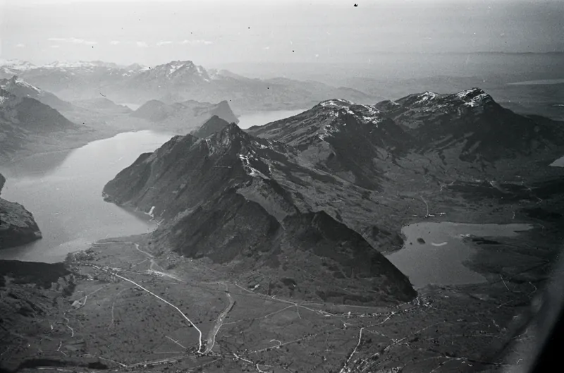 Brunnen, Lake Lucerne, Rigi, Lake Lauerz, view to the west (W) (1934)