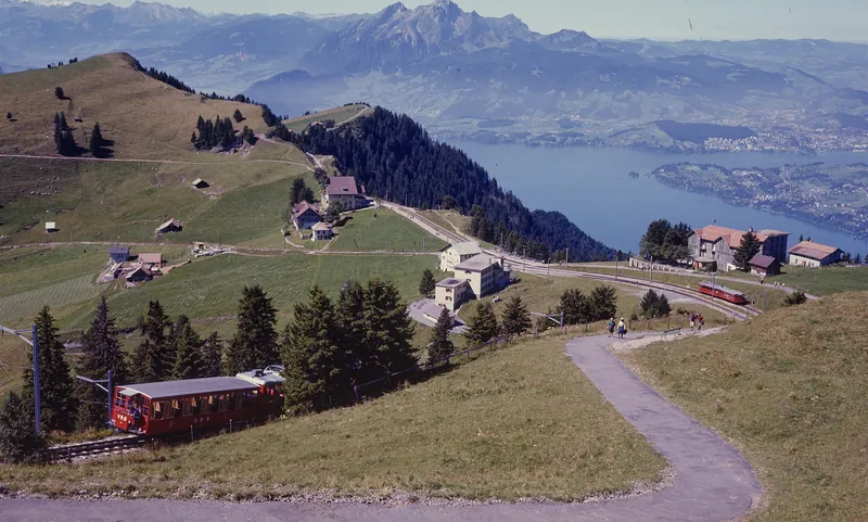 Between Rigi-Staffel and Rigi-Kulm, Vitznau-Rigi Railway (VRB) Bhe 2/4 railcar with a lead car (1975)