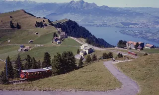 Between Rigi-Staffel and Rigi-Kulm, Vitznau-Rigi Railway (VRB) Bhe 2/4 railcar with a lead car (1975)