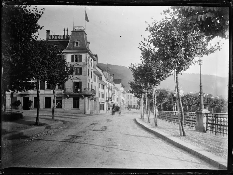 Hotel Rigi bei der Vorstadt von Zug (1890)