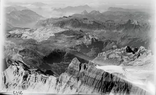 Bächistock, Silberen, Silberenalp, Mythen, Rigi v. O. from 3500 m (1923)