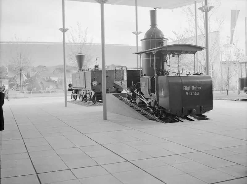 Bilder von der Landesausstellung in Zürich, Dampflok Rigi Bahn (19.05.1939)