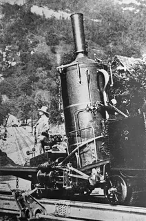 Vitznau, steam locomotive system Riggenbach of the Vitznau-Rigi railroad on the turntable, repro (unbekannt)