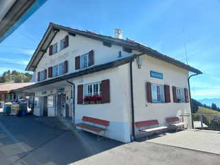 Rigi Staffel-railway station-02ASD (2023-09-04)