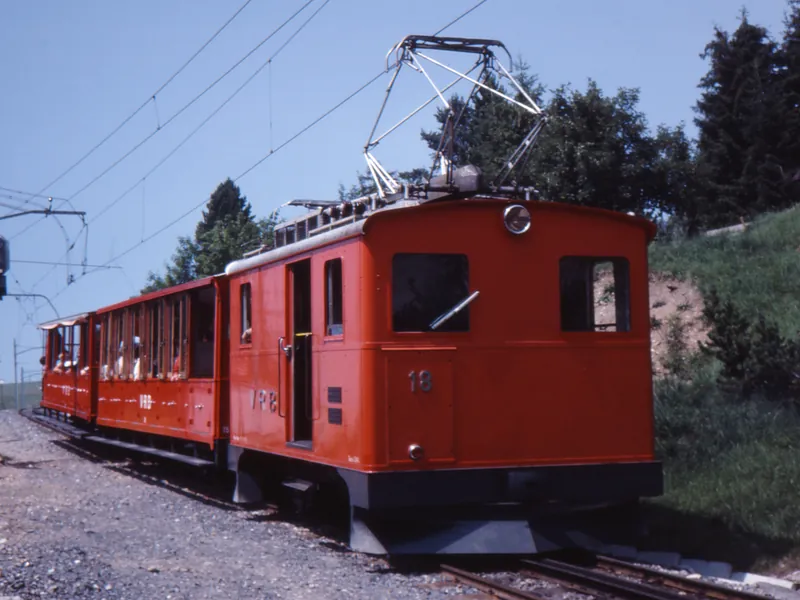 Swiss Rail VRB 18 (16.8. 1981 Switzerland Rigi Kaltbad Station)