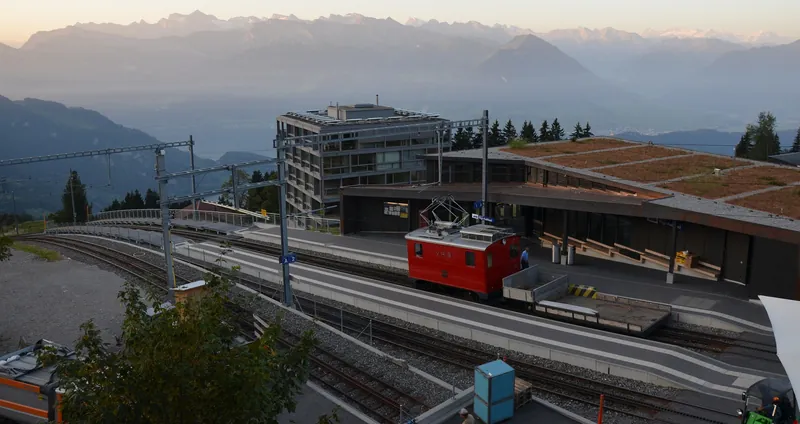 Rigi Kaltbad Stationsgebäude (2016-09-13 07:31:28)