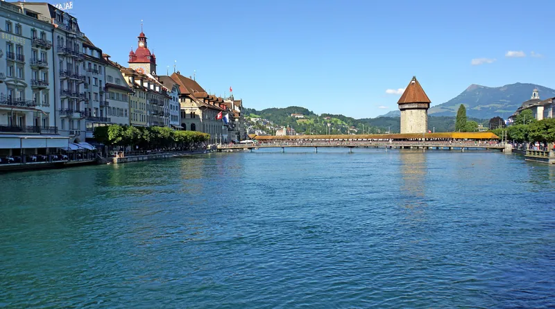 Switzerland-03310 - Chapel Bridge (23474542319) (Taken on 24 June 2015, 12:52)