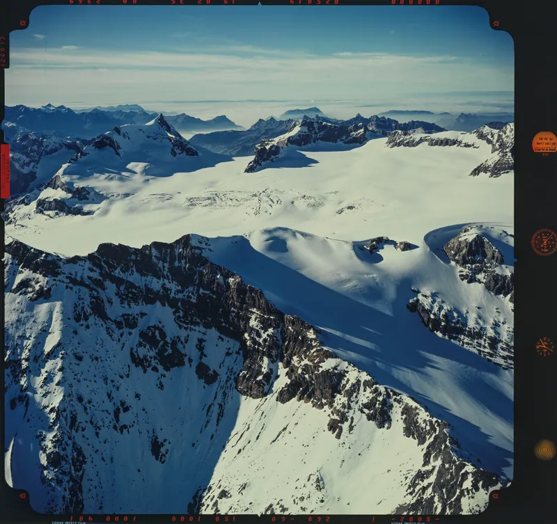 Piz Cazarauls, view to the northwest (NW) over the Chammliberg to the Rigi (15.10.1984)