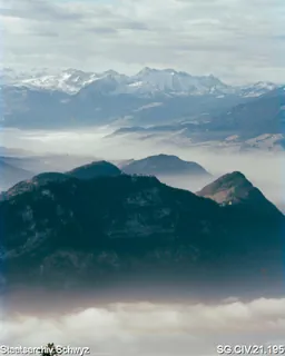 Blick von der Rigi auf das Nebelmeer und Berglandschaft (zwischen 1950 und 1980)
